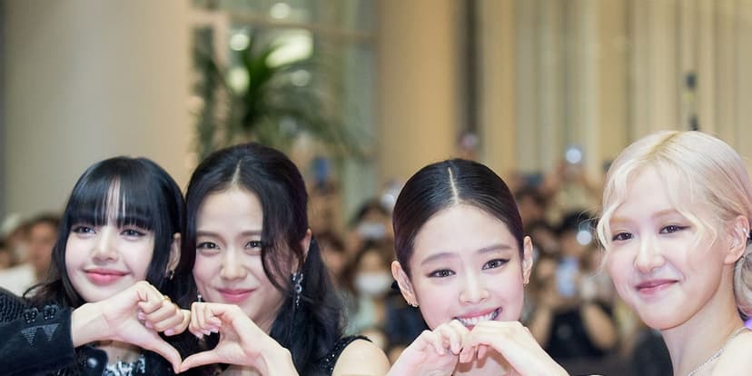 Rosé Addresses BLACKPINK Fandom Tensions