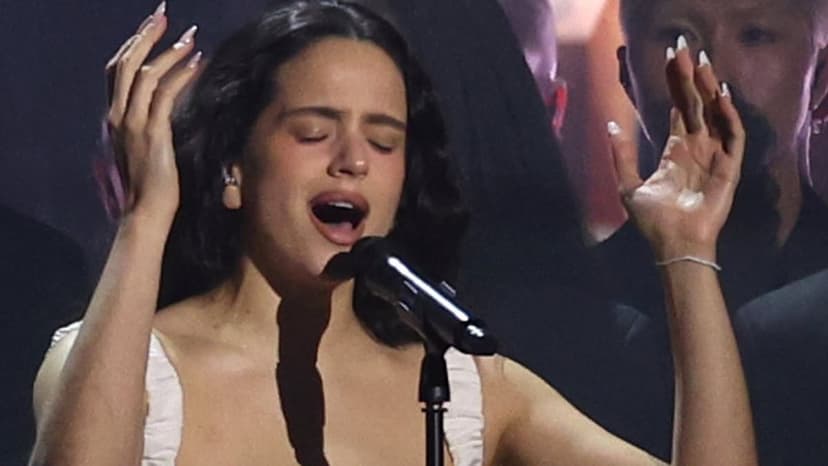 Rosalia's Concert Cut Short By Food Poisoning