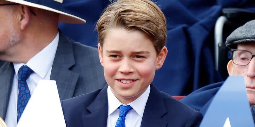 Smartphone Era Tests Royal Privacy at Eton College