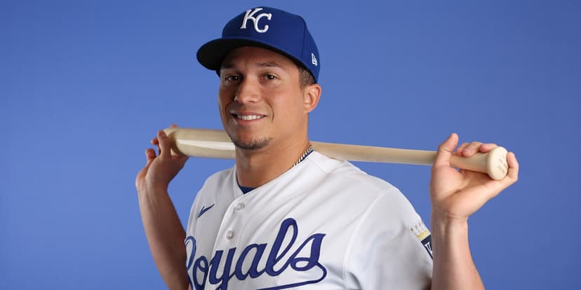 Royals' Newcomer Collins Debuts After Knee Treatment