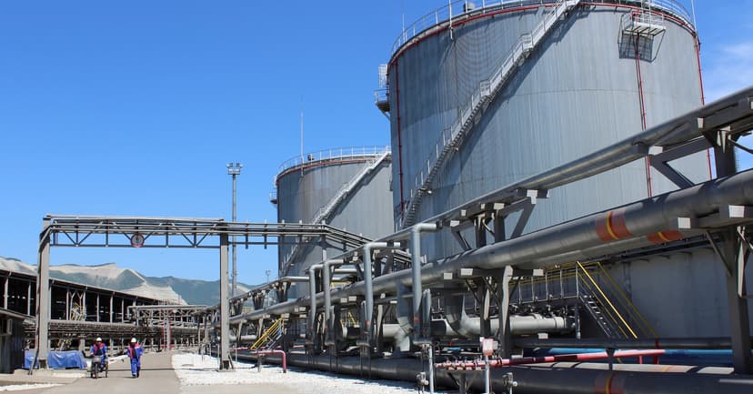 Russia's Oil Exports Hit by Drones and Winter Storms