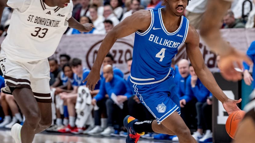 Sharma's 29 Points Lead Saint Louis Rout