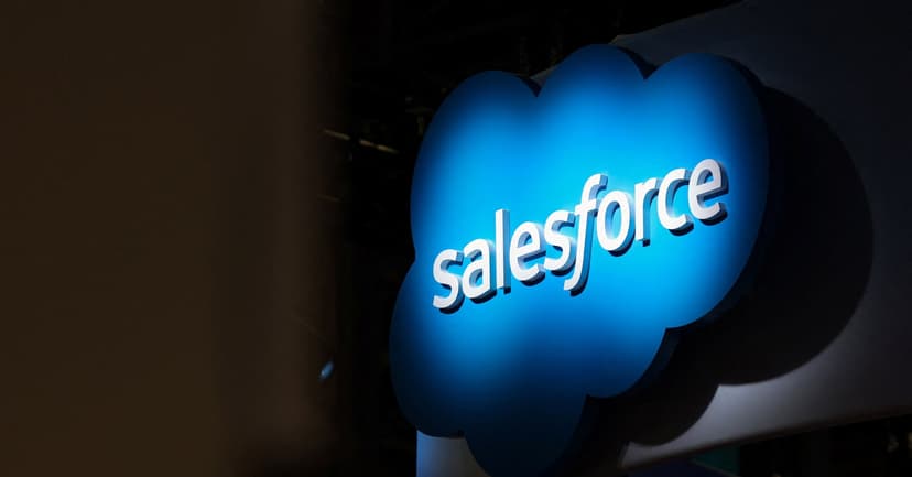 Salesforce Cuts Nearly 1,000 Roles Amid AI Push