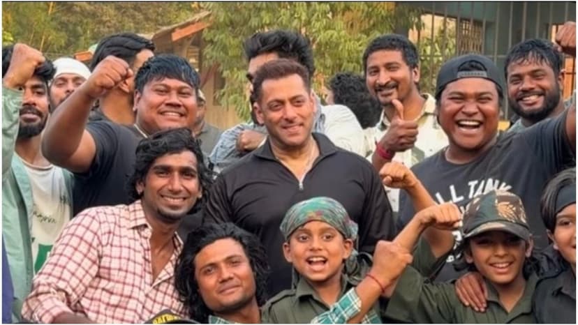 Salman Khan On Set Amid Father's Recovery