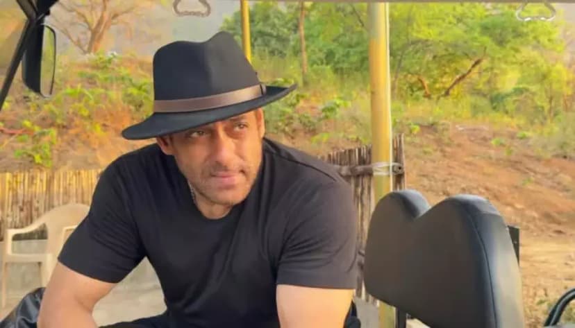 Salman Khan: Bedroom is private, living room is country