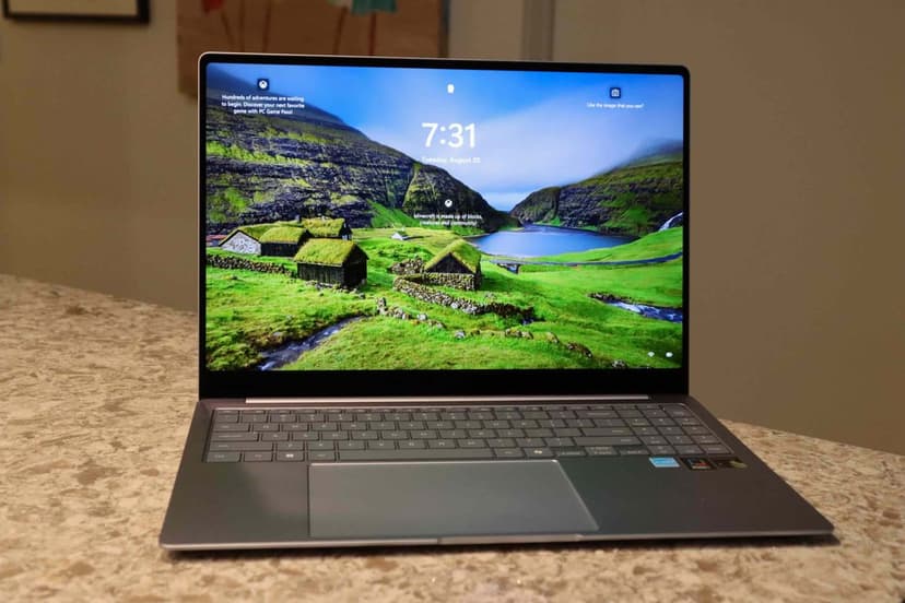 Samsung Laptop Slashed 50% to £399!