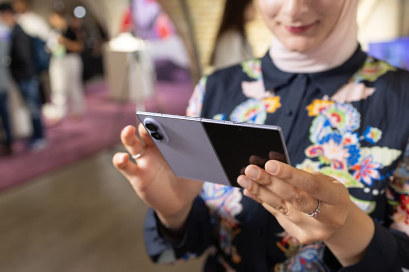 Foldable Phone Redefined: A Pocket-Sized Tablet