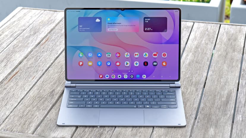 Massive 14.6-inch Tablet: Absurdly Large, Surprisingly Light