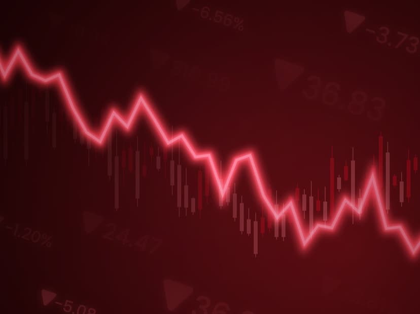 AI Memory Boom Cracks? Sandisk Stock Plunges 14%