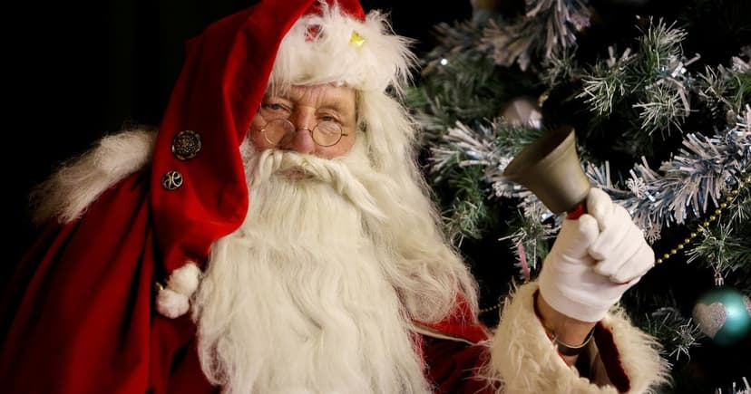 Santa's 64-Year Reign: 81-Year-Old Refuses to Retire