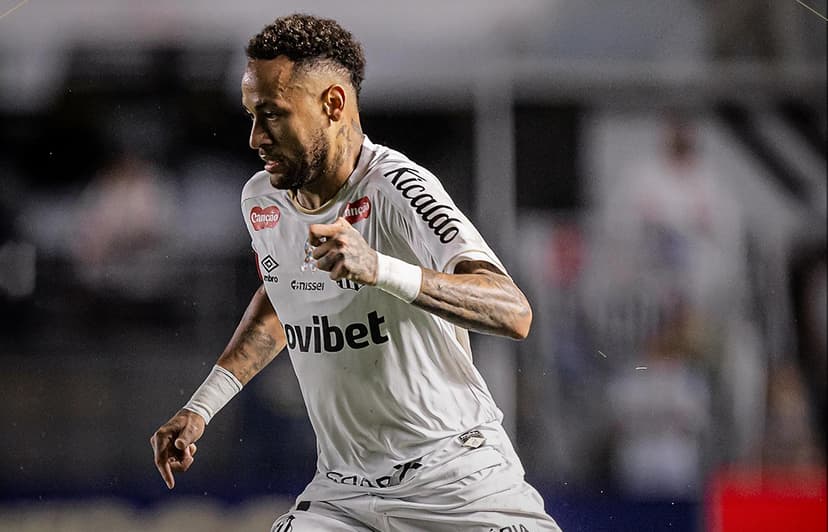 Neymar fouled 7 times, Santos wins 2-0