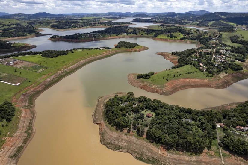 Sao Paulo Drenched by Floods Amidst Deepening Drought