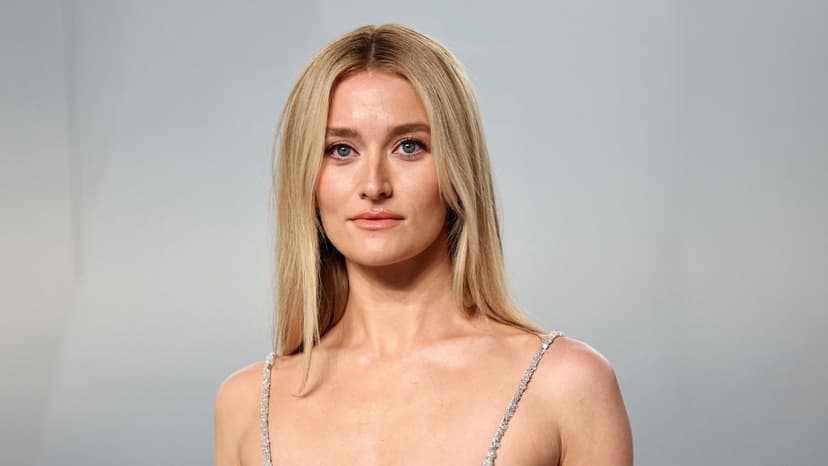 Sarah Pidgeon Joins Costner in 'Honeymoon with Harry'