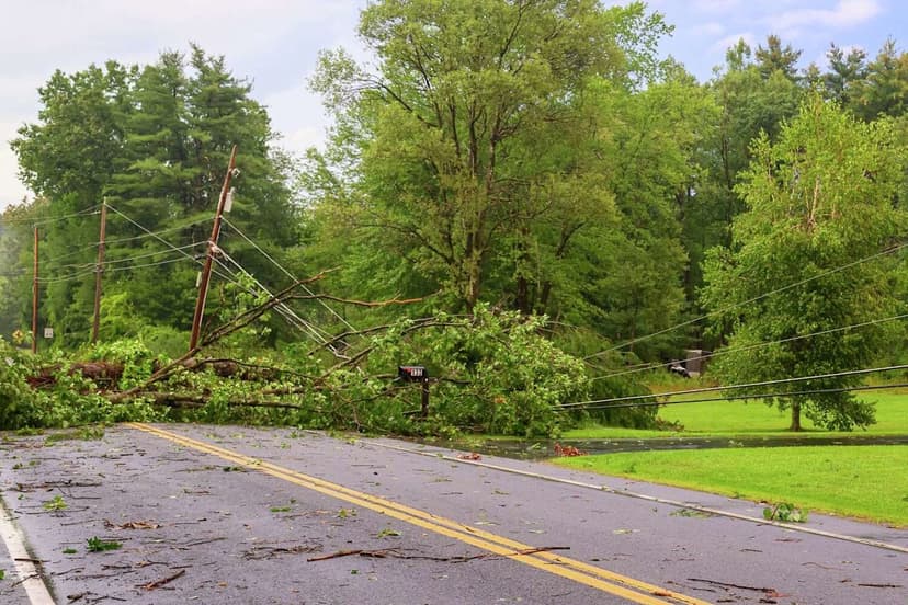 Funnel Cloud Sparks Tornado Fears in Saratoga