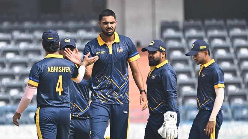 Sarfaraz Khan's 15-Ball Fifty Not Enough as Mumbai Loses Close Match