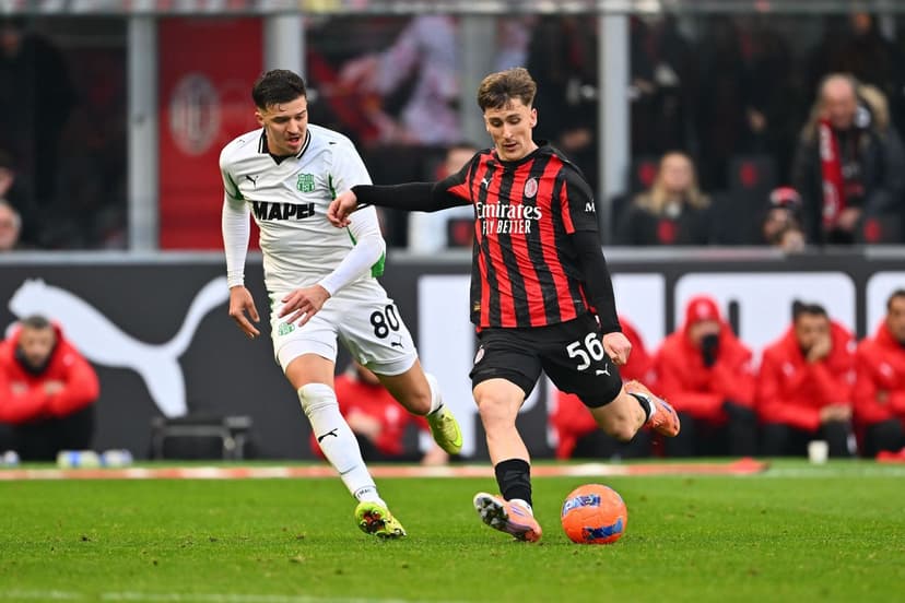 AC Milan Chases Top Four in Crucial Sassuolo Encounter