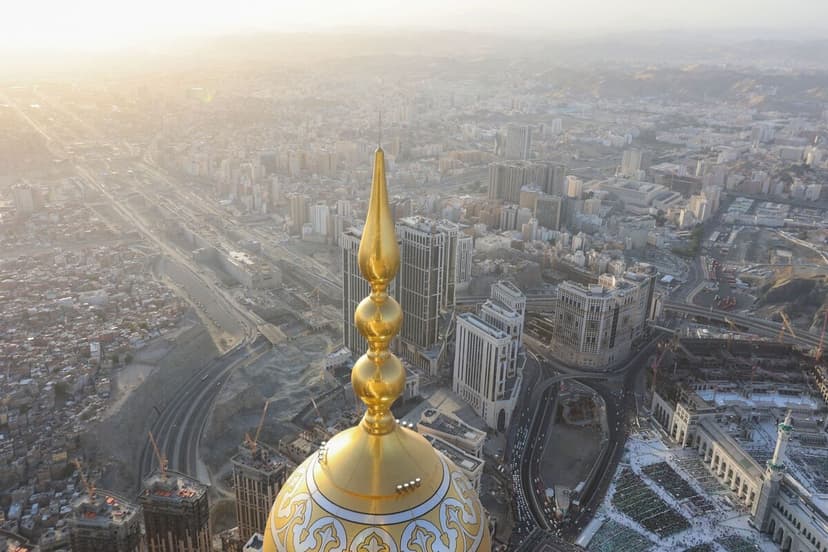 Saudi Opens Holy Cities to Foreign Investors