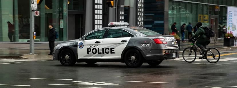 Toronto Police Probe Auto Shop Arson