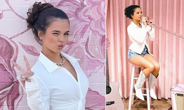 Corrie Star's Daughter, 17, Signs Music Deal