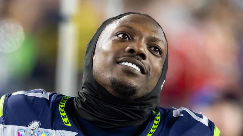 Super Bowl MVP Walker Tops Seahawks Free Agent List