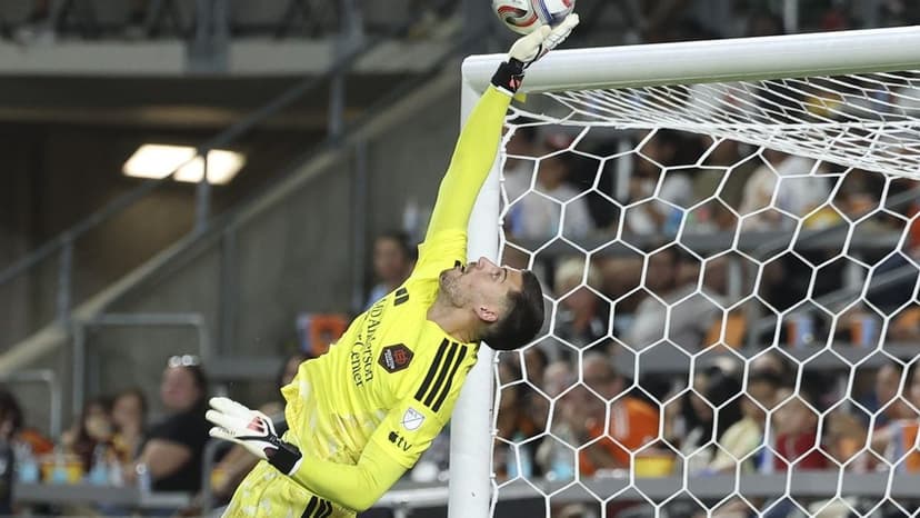 Sounders Push for Playoffs as Dynamo Stall