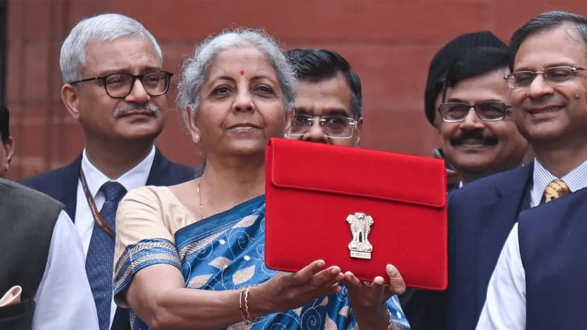 Senior Train Discounts May Return in Budget 2026