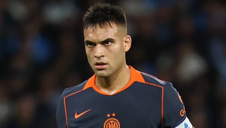 Serie A Showdown: Title race heats up!