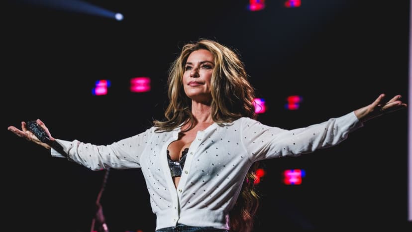 Shania Twain to Host ACM Awards in Vegas