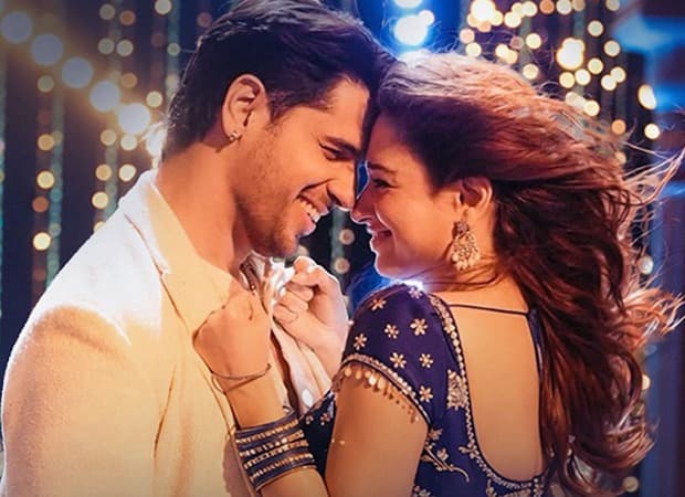Sidharth & Tamannaah's Energetic Dance Track 'Thummak Thummak' Out Now