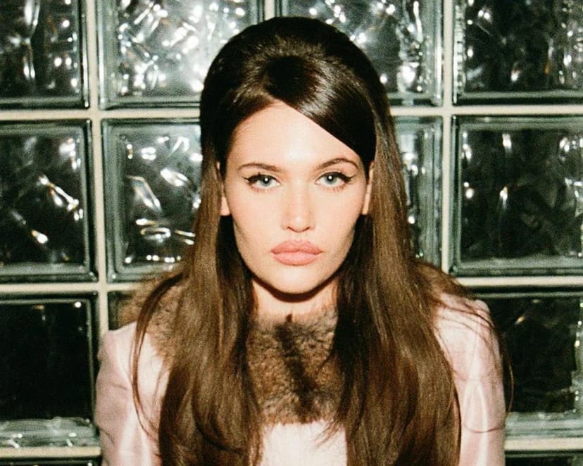 Sienna Spiro: Soulful Pastiche or Pop Sensation?