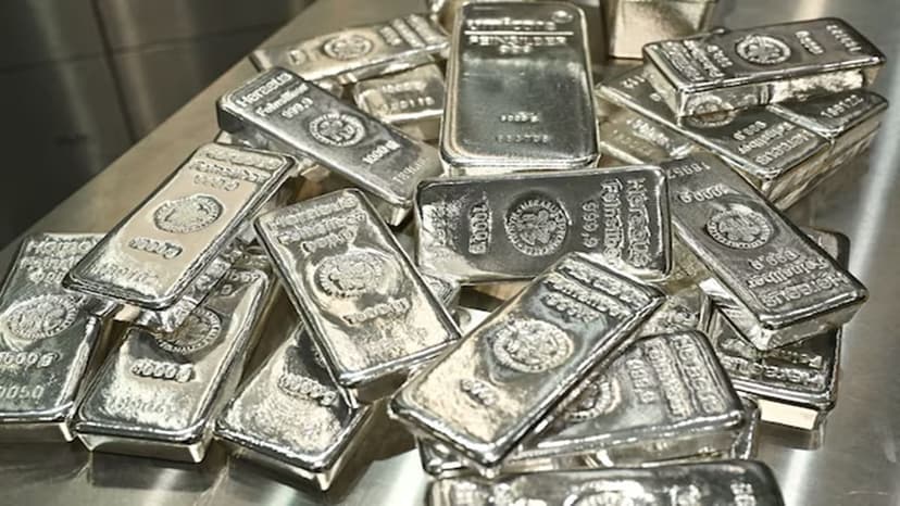Silver Prices Plummet Amidst Dollar Surge