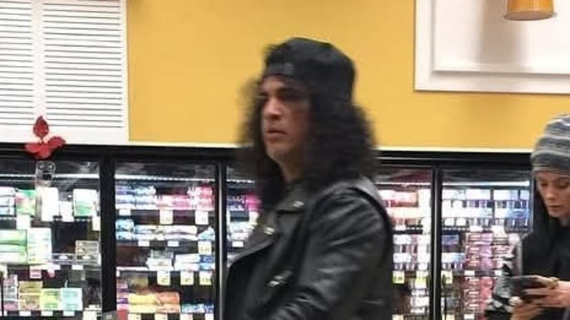 Slash's Low-Key Supermarket Run Stuns Fans