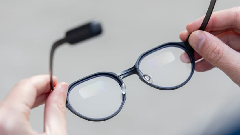 Smart Glasses Race Heats Up in 2026