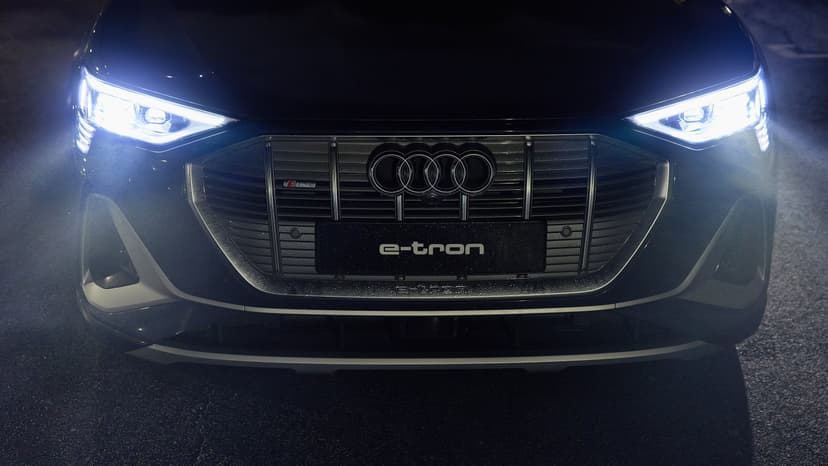 Smart Headlights Finally Approved for US Roads