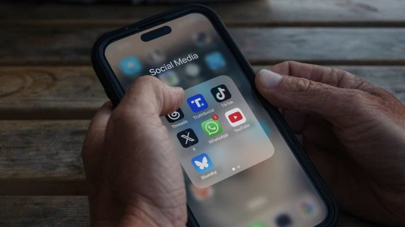 Social Media Giants Face New Challengers