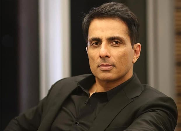 Sonu Sood Offers Dubai Stranded Indians Free Stay