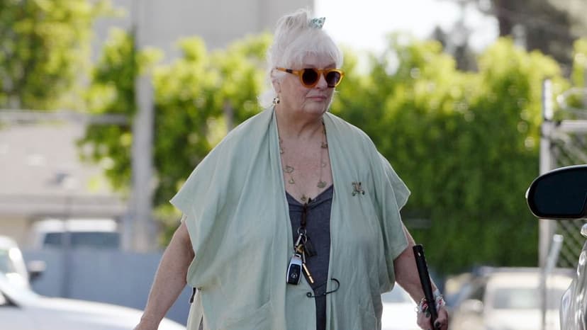 Sound of Music Star's Rare L.A. Car Wash Sighting