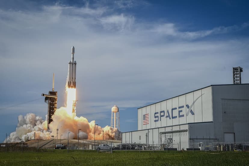 SpaceX IPO Frenzy Sparks Rush to Smaller Space Firms
