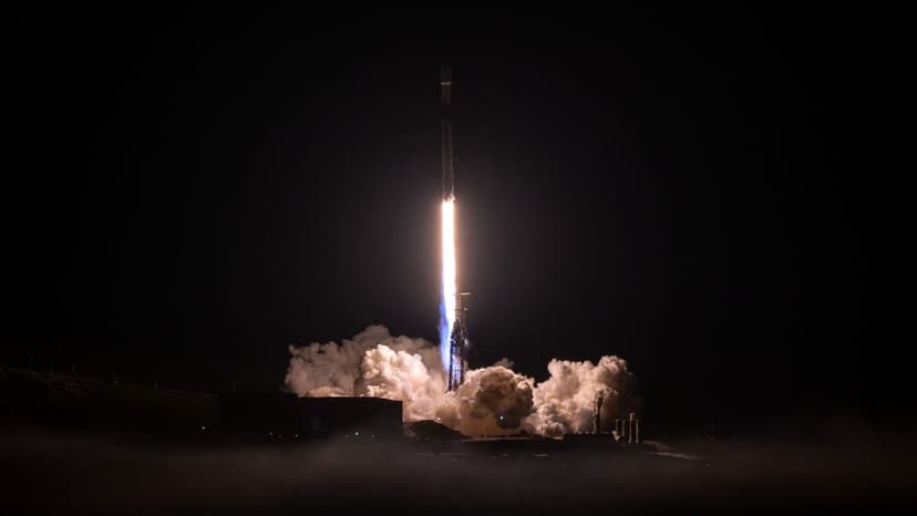SpaceX Launches Starlink From Vandenberg