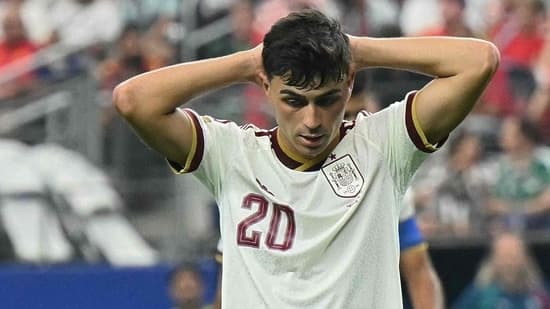Pedri Benched: Spain's Bold World Cup Midfield Gamble