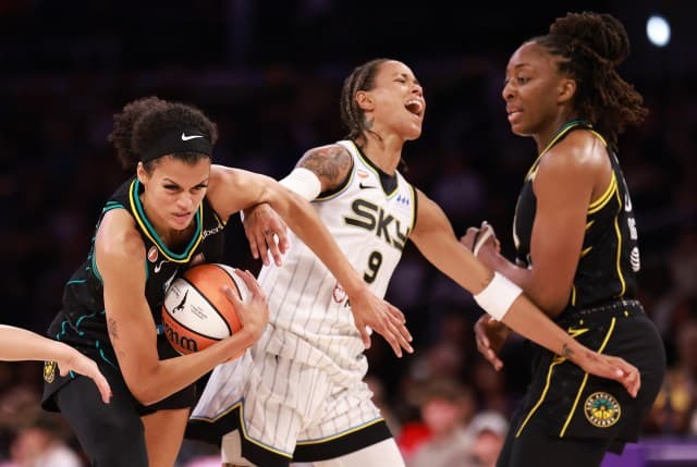 Sparks Ignite: Ogwumike Leads Charge in Dominant Win