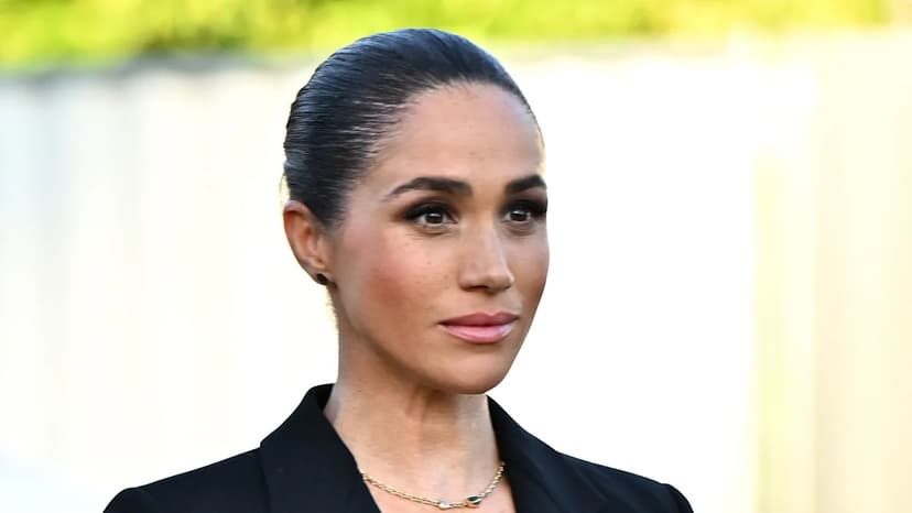 Charles Spencer supports Meghan with private gravesite post