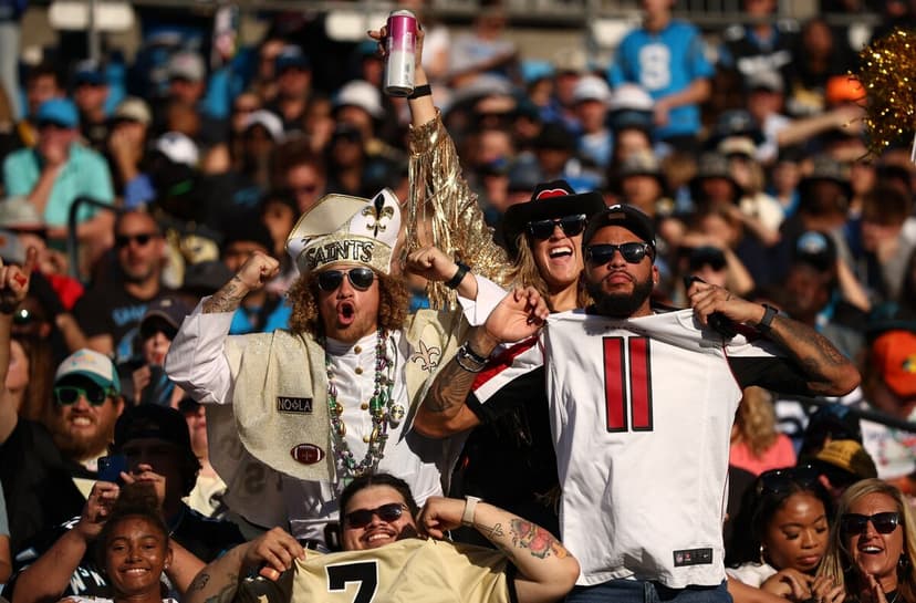 FCC Eyes Sports Streaming's Rising Costs