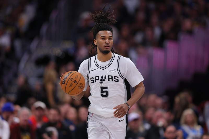 Spurs Mom to Fans: Calm Down!