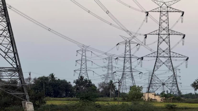 Sri Lanka Hikes Power Prices Amidst Global Energy Woes