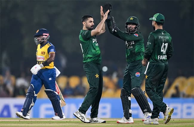 Shanaka's Blast Lifts Sri Lanka to 160 in Rain-Hit T20