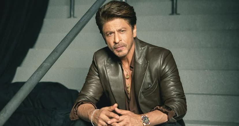 SRK's fortune drops, rivals Amitabh Bachchan's net worth