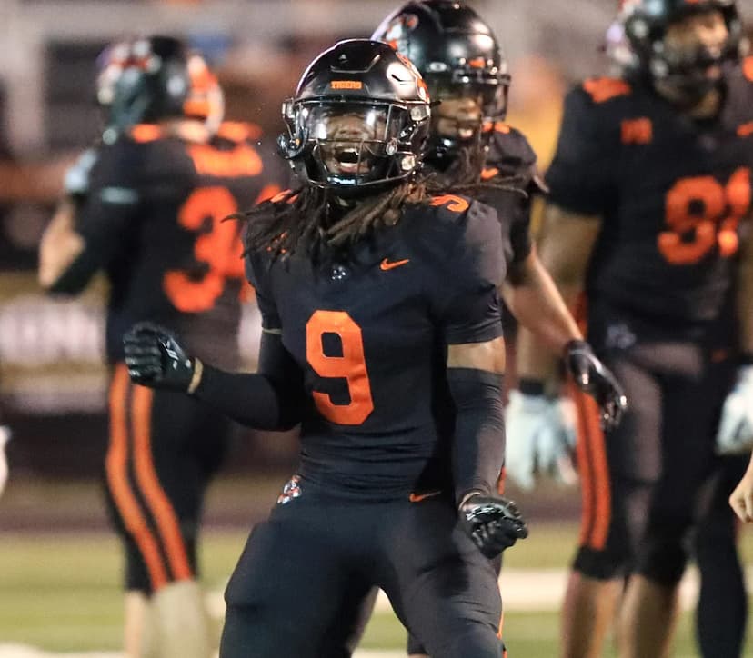 Stark County Stars Ink D-1 Football Deals