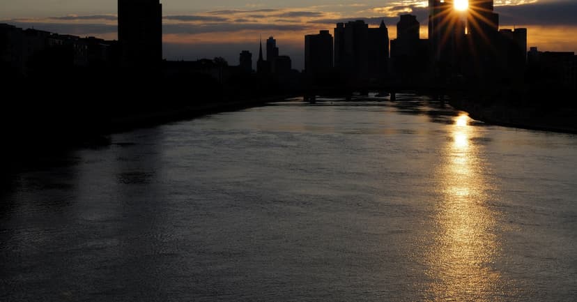 Steam Power's Legacy: Early Tech Boosts German Wages