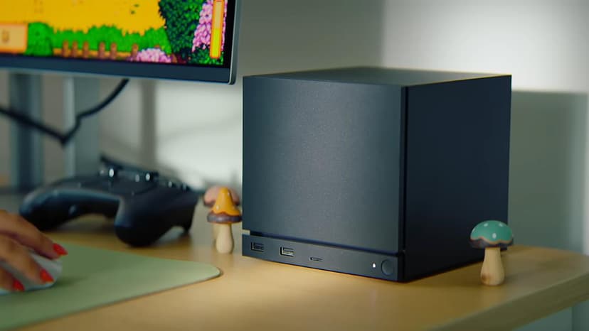Steam Machine Returns: Valve's Living Room PC Reimagined